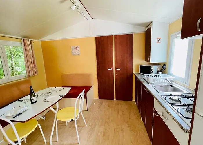 Mobil-home 3 Pieces Avec Terrasse A - Api-1-52-1043 Campsite Camon (Languedoc-Roussillon)