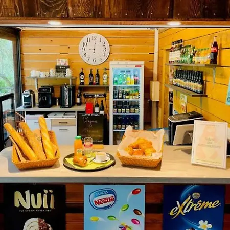 Mobil-home 3 Pièces Avec Terrasse à - Api-1-52-1043 Campeggio Camon (Languedoc-Roussillon)