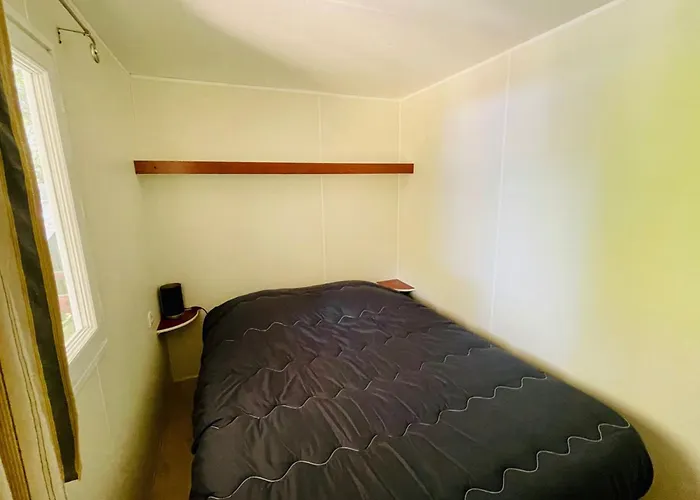 Mobil-home 3 Pièces Avec Terrasse à - Api-1-52-1043 *